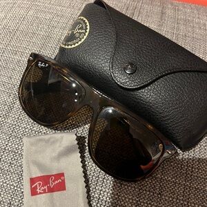 Polarized Ray-Ban ‘RB4147 Boyfriend’ Unisex Sunglasses — Tortoise / Light Havana